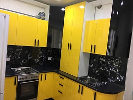 Кухня пластик желтый/черный глянец